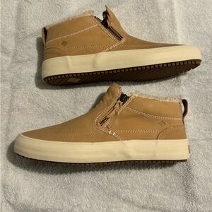 Sperry crest side zip cozy khaki